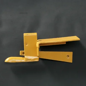 609-kwikstage-end-toe-board-bracket.jpg