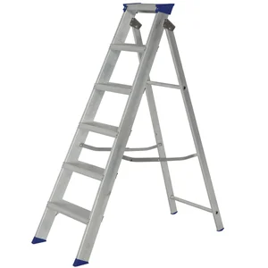 Werner 6 Tread Builders Swingback Stepladder MASTERTRADE
