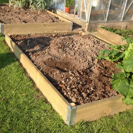 907-tanalised_raised_bed4.jpg
