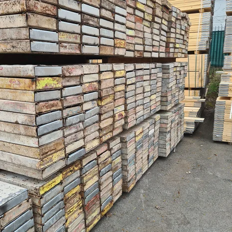 Used 8ft Kwikstage Painted Steel Batten, Steelstage