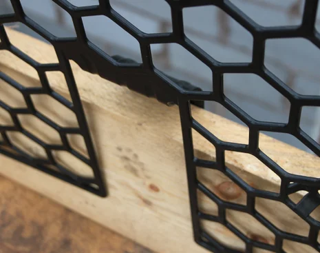 PLASTIC BRICKGUARD (HEXGUARD) - 20 Pack - Black