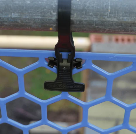 PLASTIC BRICKGUARD (HEXGUARD) - 100 Pack - Blue