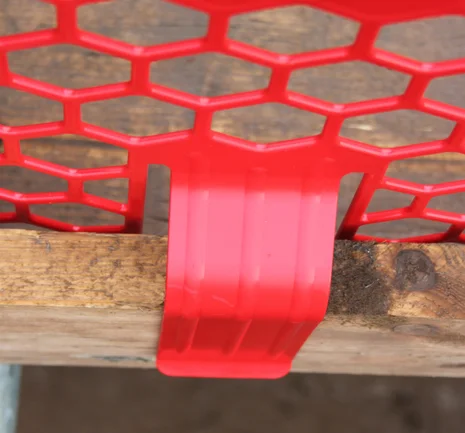 PLASTIC BRICKGUARD (HEXGUARD) - 100 pack - Red