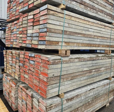 Used 8ft Kwikstage Painted Steel Batten, Steelstage